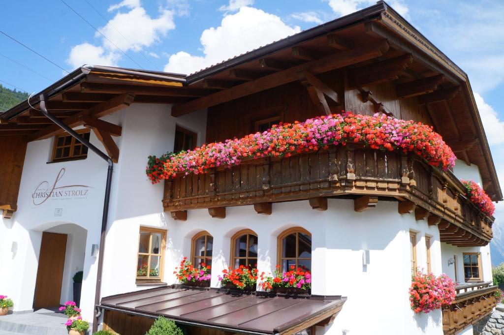 Pension Strolz Sankt Anton am Arlberg Extérieur photo